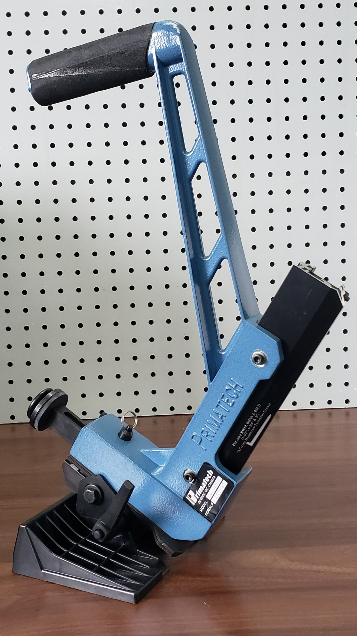 PRIMATECH NAILER E-FLOORING 22G "L" CLEAT 1-1/4" 9/32-9/16 FLOORS
